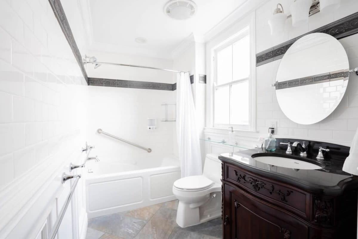 Decadent Luxury - Covington Condo Bagian luar foto